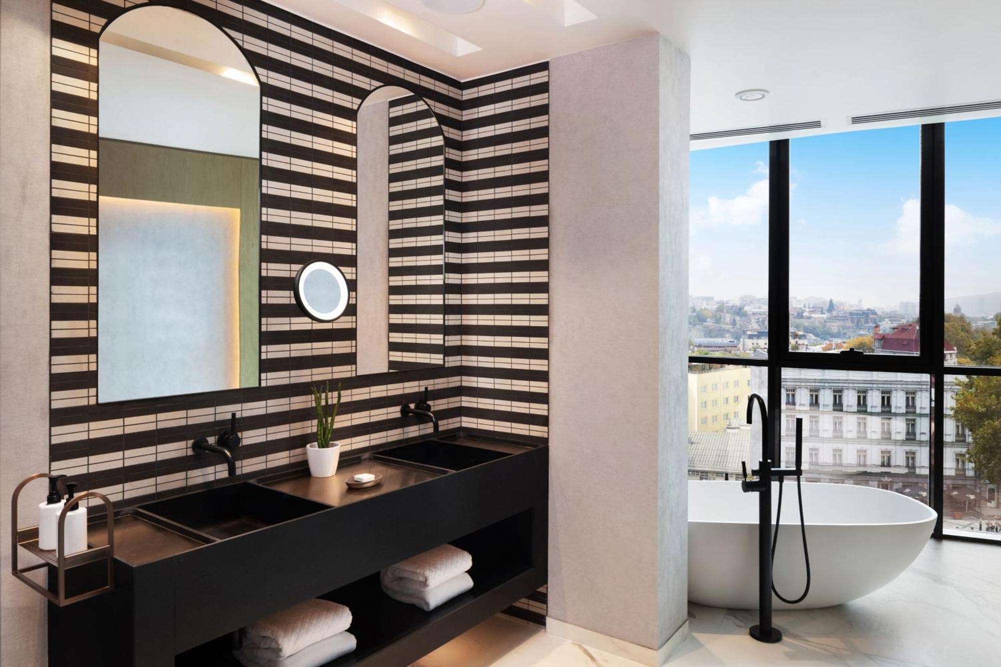 Paragraph Freedom Square, A Luxury Collection Hotel, Tbilisi Exterior foto